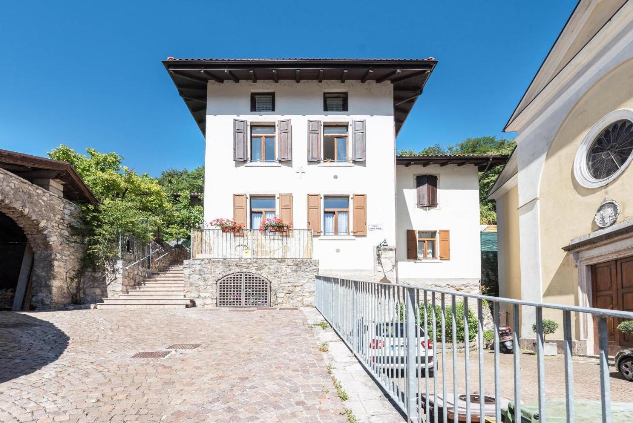 Appartamento Ania Vista Castello Tenno Exterior photo