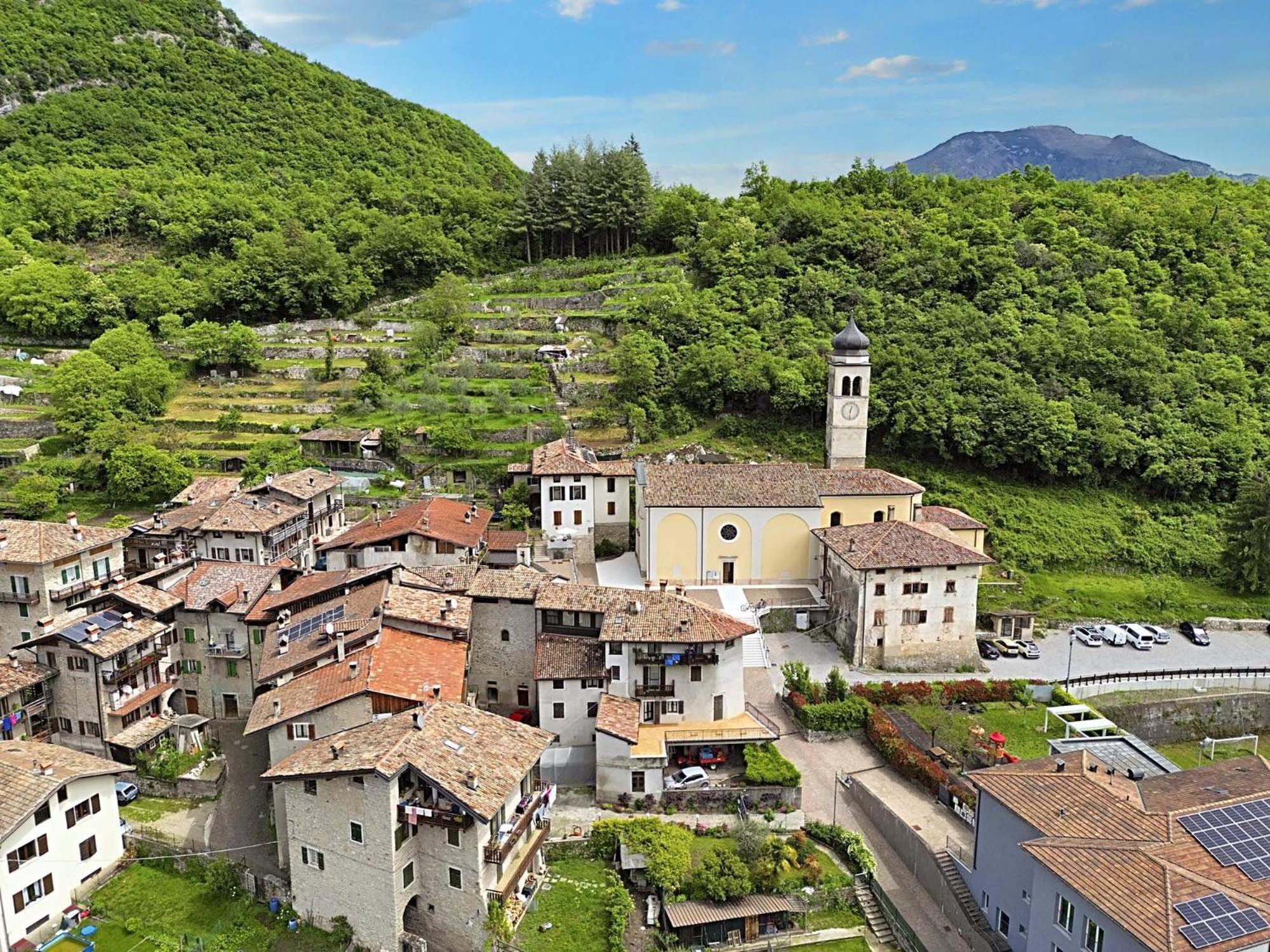 Appartamento Ania Vista Castello Tenno Exterior photo